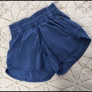 Lululemon size 4 run track attack shorts